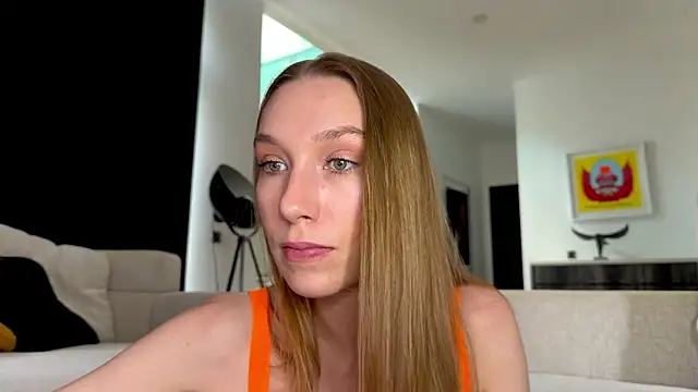 Linaspicee online show from February 14, 5:15 am