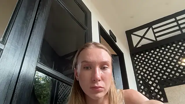 Snapshot of Linaspicee chatting on July 10, 11:13 am Linaspicee online show from July 10, 11:13 am