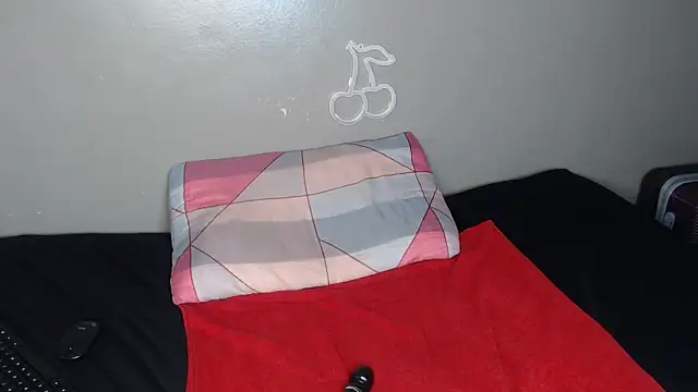 liztaylor online show from March 24, 6:51 am