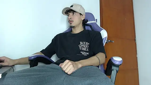 Yankees xxx online show from March 20, 10:20 am