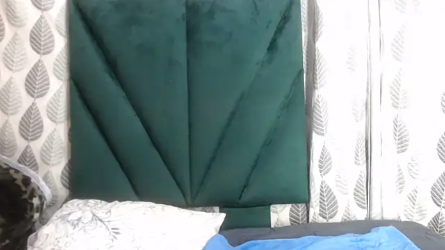 Nellybba online show from February 19, 6:04 pm