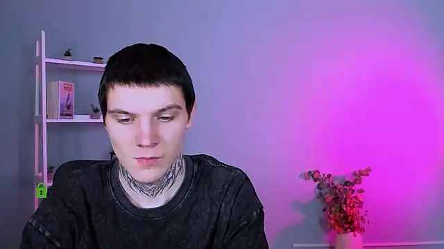 miles candy online show from February 10, 7:51 pm