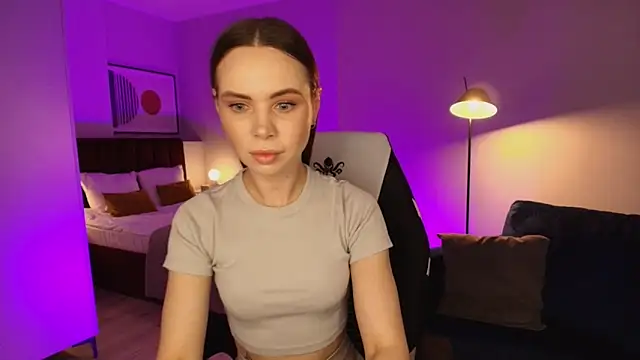 mysticmaria online show from January 15, 8:19 am