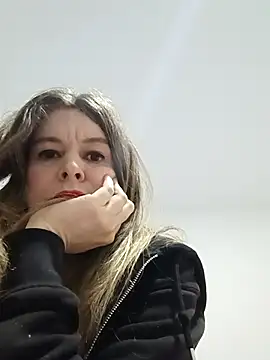 Didi2081 online show from January 12, 6:46 pm