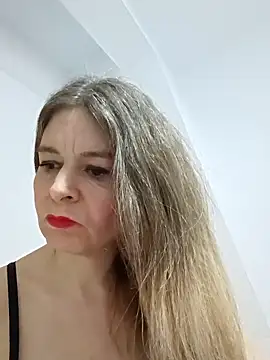 Didi2081 online show from February 3, 4:45 pm