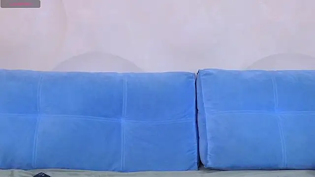 Snapshot of Sinderelka chatting on February 7, 10:08 am Sinderelka online show from February 7, 10:08 am