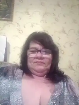 NysiOlsen online show from May 12, 5:54 pm