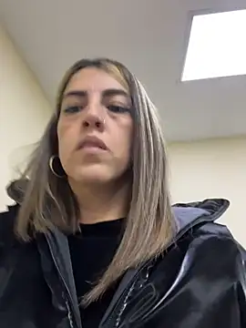 Snapshot of Paulinaa_bella chatting on February 26, 11:26 pm Paulinaa bella online show from February 26, 11:26 pm