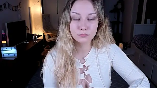 Snapshot of missyourtouch chatting on May 24, 6:02 pm missyourtouch online show from May 24, 6:02 pm