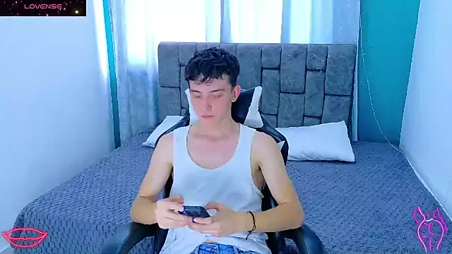 SamBoycash  online show from January 14, 8:36 pm