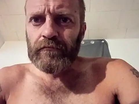 sterng6969 online show from April 15, 1:07 pm