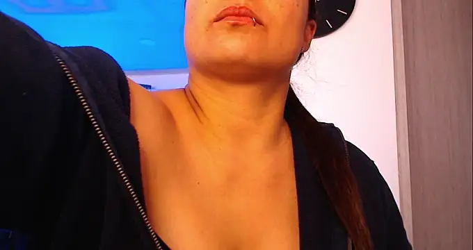 Pretty  Milf online show from February 16, 2:24 pm