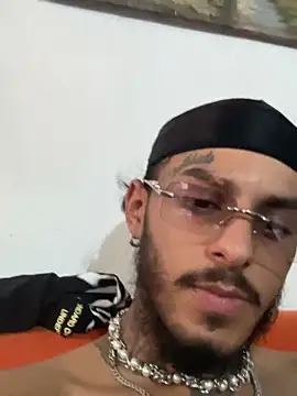 liyamjunior online show from February 19, 7:54 pm