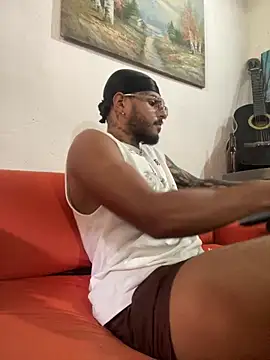 liyamjunior online show from February 21, 6:31 pm