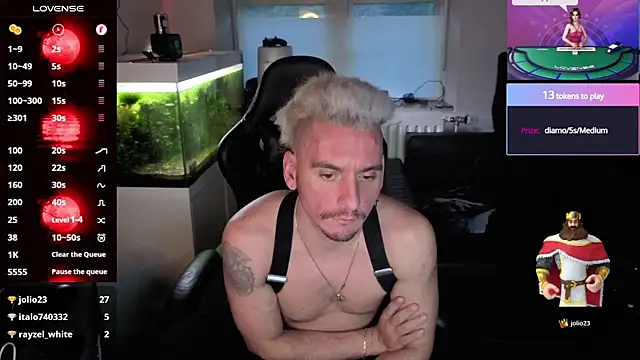 Rayzel White online show from June 9, 8:09 pm