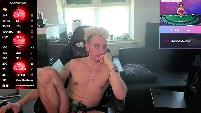 Rayzel White online show from June 21, 2:08 pm