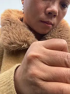 Snapshot of kibennet chatting on January 13, 4:07 am kibennet online show from January 13, 4:07 am