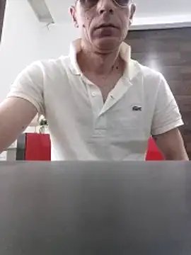 Ianne150 online show from March 29, 5:18 am