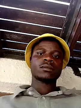 Snapshot of dicklife3485 chatting on February 20, 8:27 am dicklife3485 online show from February 20, 8:27 am