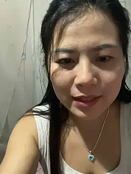 Snapshot of IORio2x chatting on January 17, 2:27 am IORio2x online show from January 17, 2:27 am