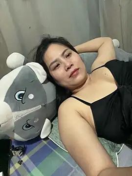 Snapshot of IORio2x chatting on February 27, 3:23 pm IORio2x online show from February 27, 3:23 pm