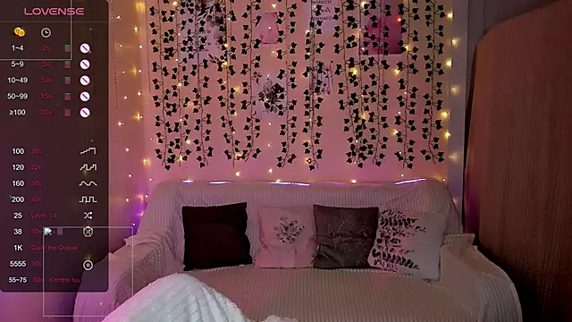 Lina Blossom online show from January 15, 8:19 am