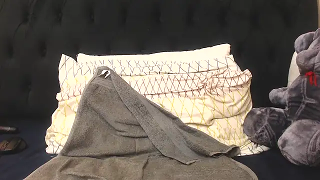 Snapshot of SexyPureFire001 chatting on March 24, 7:08 pm SexyPureFire001 online show from March 24, 7:08 pm