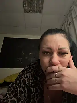 Snapshot of _Mila_Love chatting on February 19, 4:14 pm Mila Love online show from February 19, 4:14 pm