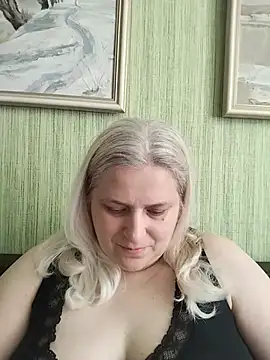 NyushaLollipop online show from May 18, 7:14 am