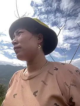 Snapshot of gerrida chatting on February 25, 4:44 am gerrida online show from February 25, 4:44 am