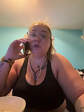 Snapshot of _maracr19_ chatting on June 24, 8:46 am maracr19 online show from June 24, 8:46 am