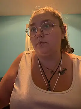 Snapshot of _maracr19_ chatting on July 4, 4:24 pm maracr19 online show from July 4, 4:24 pm