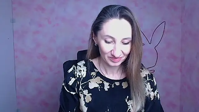 Snapshot of Diana_Sweeet_ chatting on February 12, 6:30 am Diana Sweeet online show from February 12, 6:30 am