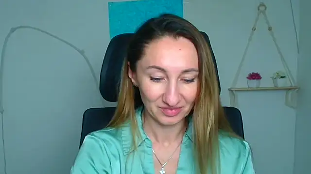 Snapshot of Diana_Sweeet_ chatting on February 21, 12:28 pm Diana Sweeet online show from February 21, 12:28 pm