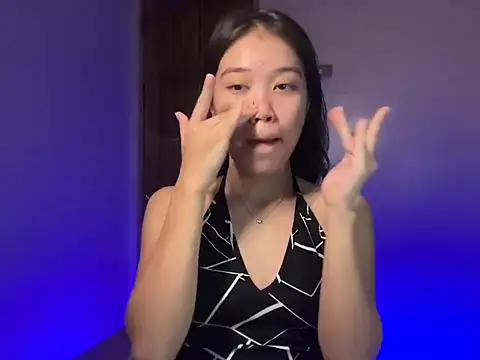 lovely amara19 online show from March 22, 10:07 am