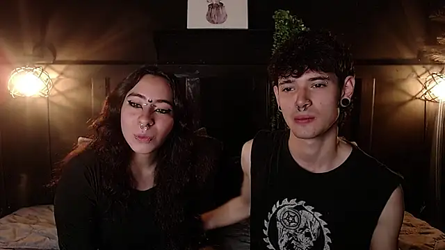 moonandzuko online show from January 14, 2:28 am