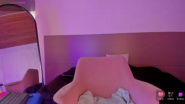 laila  sub  online show from March 13, 1:40 pm