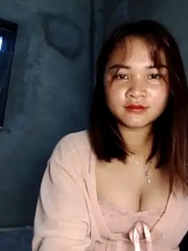 Lisakeem online show from March 22, 1:09 am