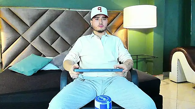 Salvattore Muller online show from February 10, 6:06 am