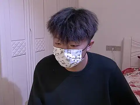 Snapshot of Chocolates-001 chatting on January 15, 11:04 am Chocolates-001 online show from January 15, 11:04 am