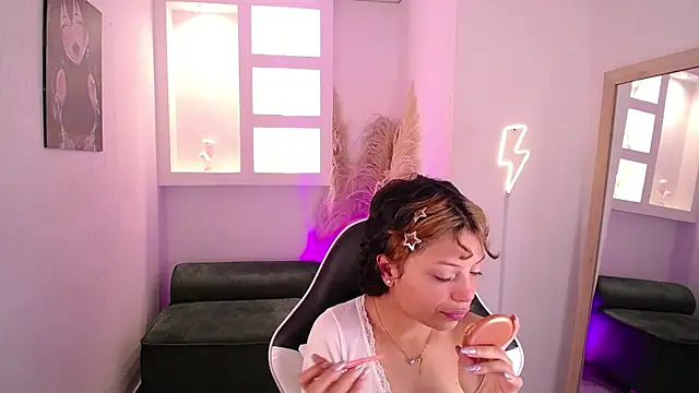 melodyy as online show from February 26, 12:26 pm