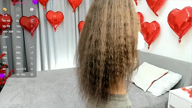 Snapshot of BrynnNolley chatting on February 14, 10:12 am BrynnNolley online show from February 14, 10:12 am