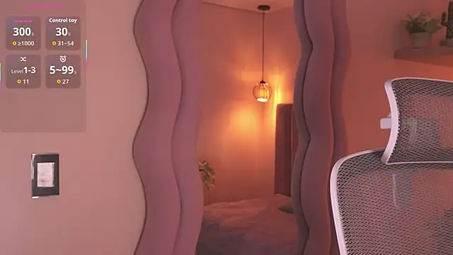 Dakota velvet  online show from April 10, 1:16 pm