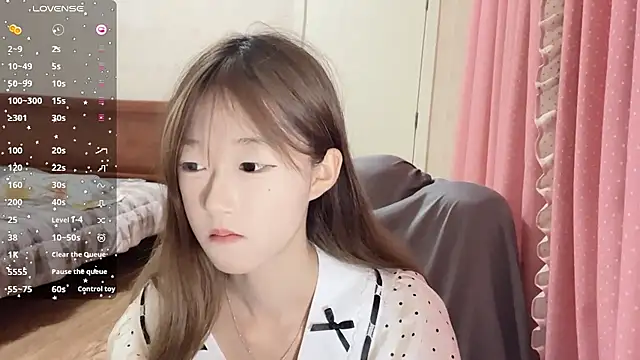Snapshot of qingqing_love2025 chatting on July 12, 2:41 pm qingqing love2025 online show from July 12, 2:41 pm