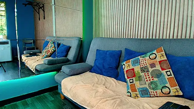 Vans Ross online show from March 14, 7:30 pm