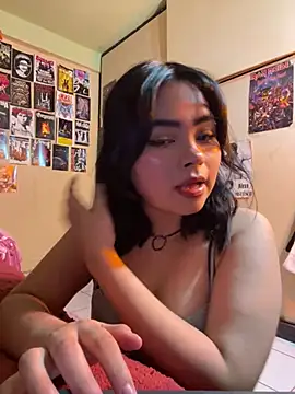 Snapshot of pinkybombon chatting on January 18, 12:58 am pinkybombon online show from January 18, 12:58 am