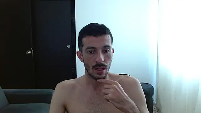 Snapshot of maskguy23 chatting on July 31, 3:00 pm maskguy23 online show from July 31, 3:00 pm