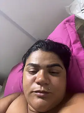 Snapshot of MorenaCariok chatting on January 14, 4:18 am MorenaCariok online show from January 14, 4:18 am