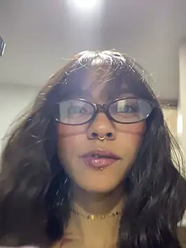 Snapshot of LizStorm_ chatting on June 30, 10:55 pm LizStorm online show from June 30, 10:55 pm