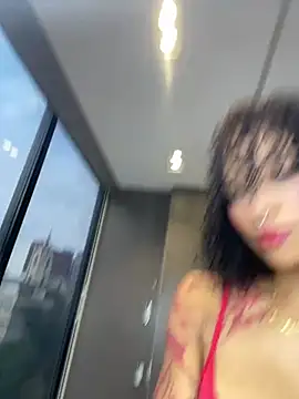 Snapshot of LizStorm_ chatting on July 18, 11:47 am LizStorm online show from July 18, 11:47 am